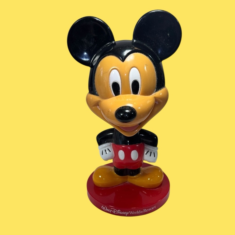 Disney Bundle - Picture 15 of 17